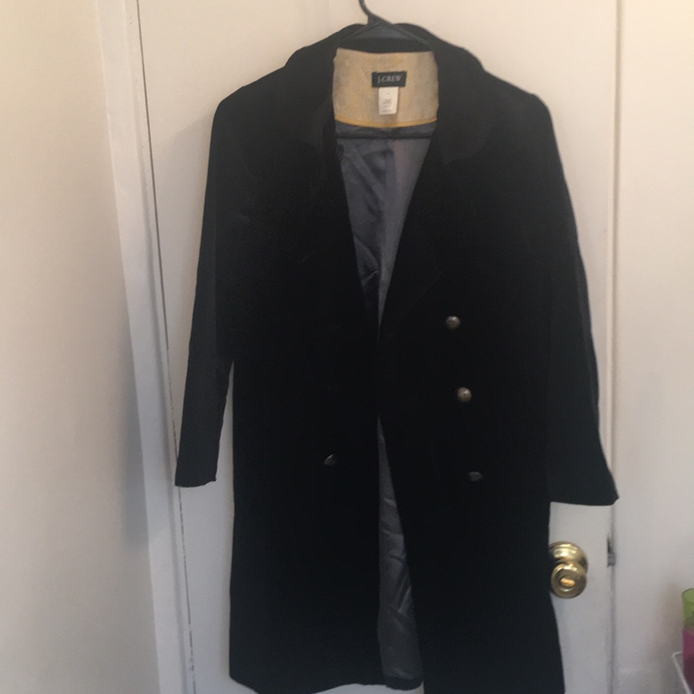 Black velvet, 3/4 length sleeve, coat w/ pockets